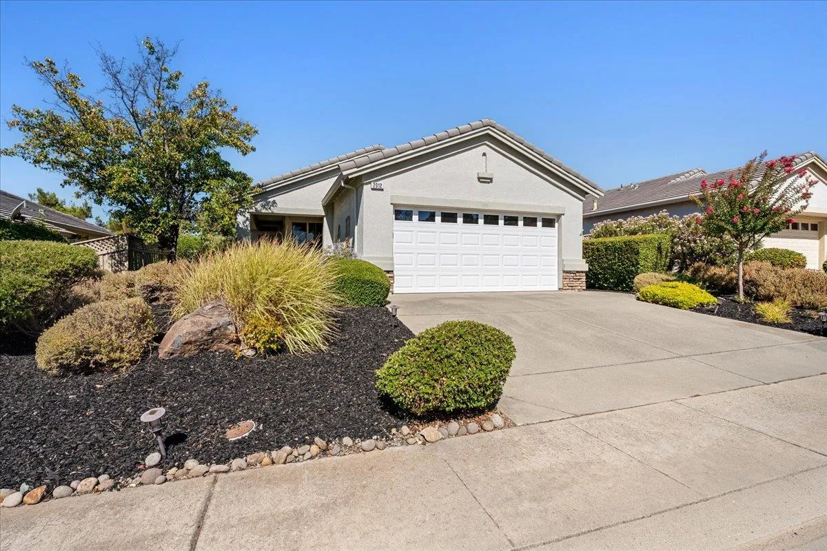 Property Slideshow image 1 of 31 | 2012 gatehouse ln, Lincoln, CA, 95648