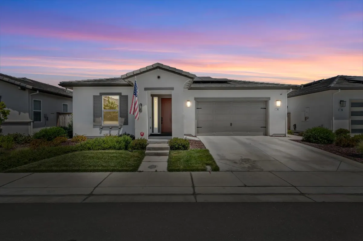 Property Slideshow image 1 of 39 | 743 larkmont st, Manteca, CA, 95336