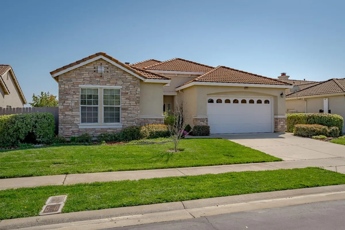 Property Slideshow image 1 of 68 | 3217 four seasons dr, El Dorado Hills, CA, 95762