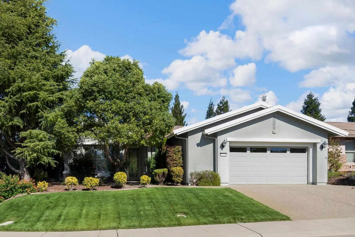 Property Slideshow image 1 of 44 | 3113 black hawk ln, Lincoln, CA, 95648