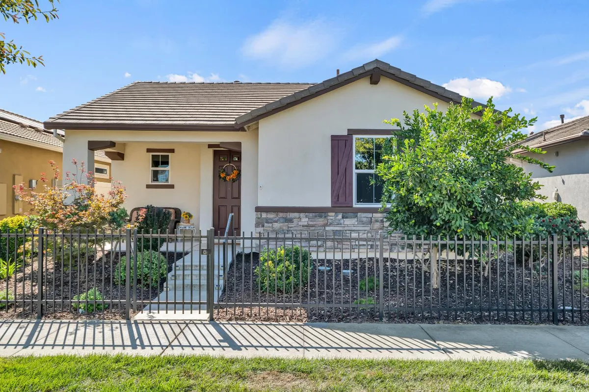 Property Slideshow image 1 of 64 | 3948 hovnanian dr, Sacramento, CA, 95834