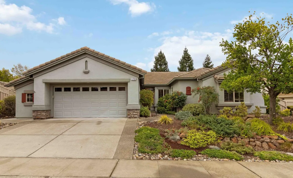 Property Slideshow image 1 of 26 | 1709 cottage rose ln, Lincoln, CA, 95648