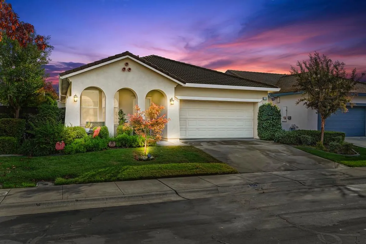 Property Slideshow image 1 of 90 | 250 pelican bay cir, Sacramento, CA, 95835