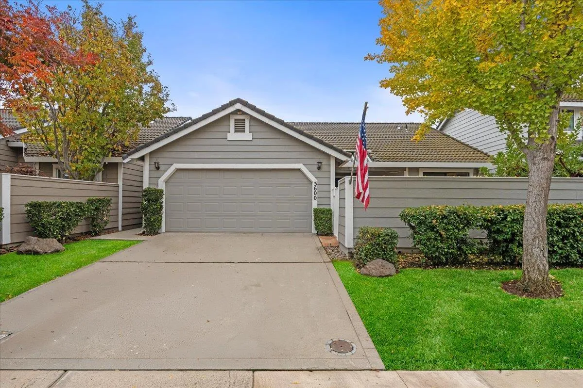 Property Slideshow image 1 of 23 | 3600 thomas more way, Modesto, CA, 95356