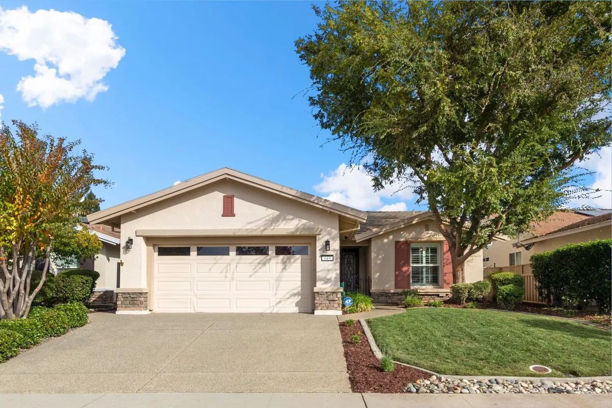 Property Slideshow image 1 of 33 | 649 wagon wheel ln, Lincoln, CA, 95648