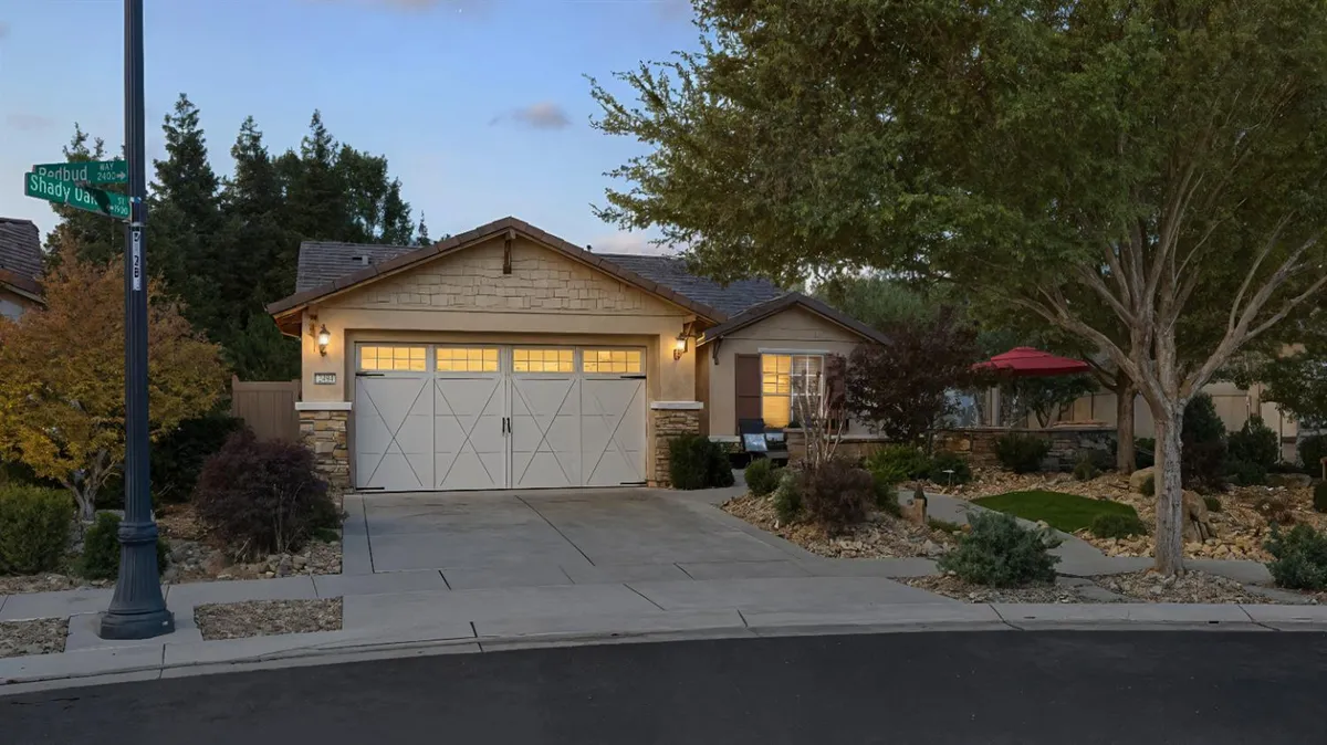 Property Slideshow image 1 of 87 | 2494 redbud way, Manteca, CA, 95336
