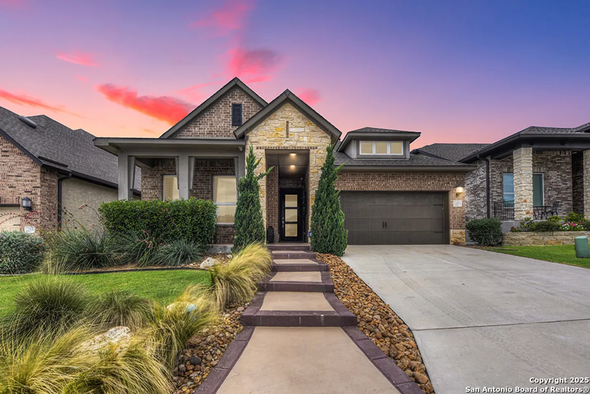 Property Slideshow image 1 of 50 | 23003 grande vis, San Antonio, TX, 78261