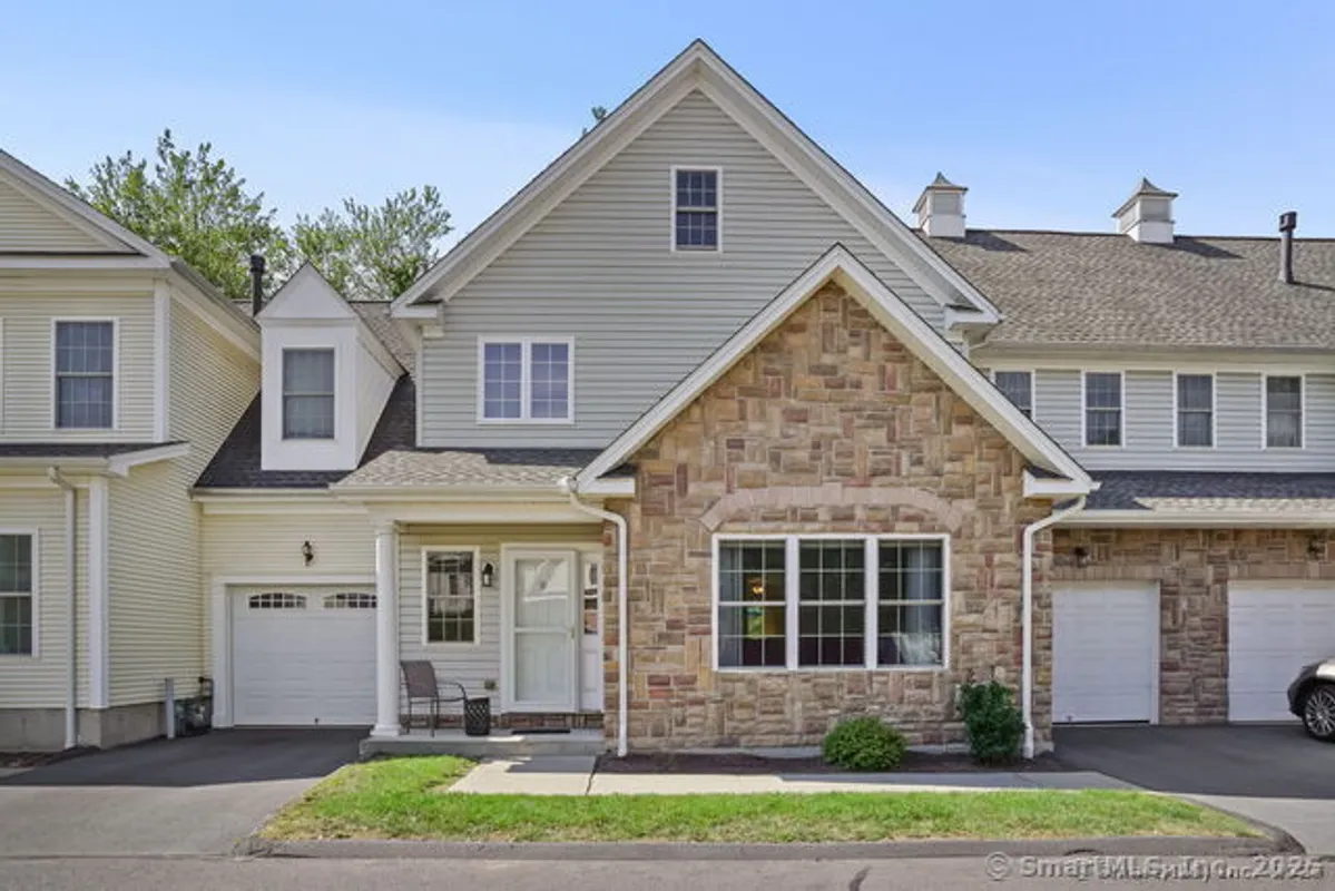 Property Slideshow image 1 of 35 | 10 lucius ct # 10, Milford, CT, 06461