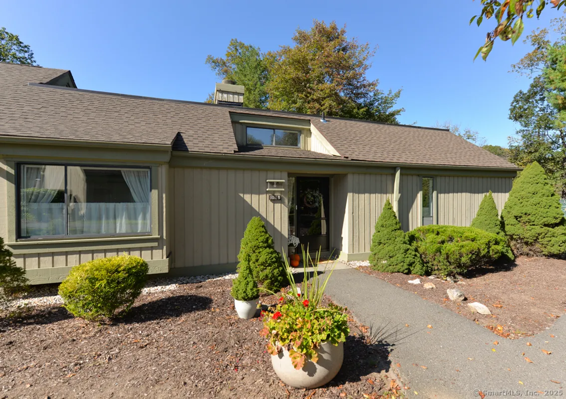 Property Slideshow image 1 of 22 | 1011 heritage vlg b, Southbury, CT, 06488