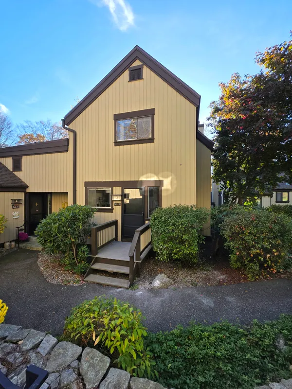 Property Slideshow image 1 of 39 | 563 heritage vlg f, Southbury, CT, 06488