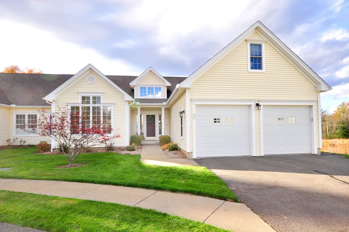 Property Slideshow image 1 of 40 | 23 dewberry way # 23, Suffield, CT, 06078