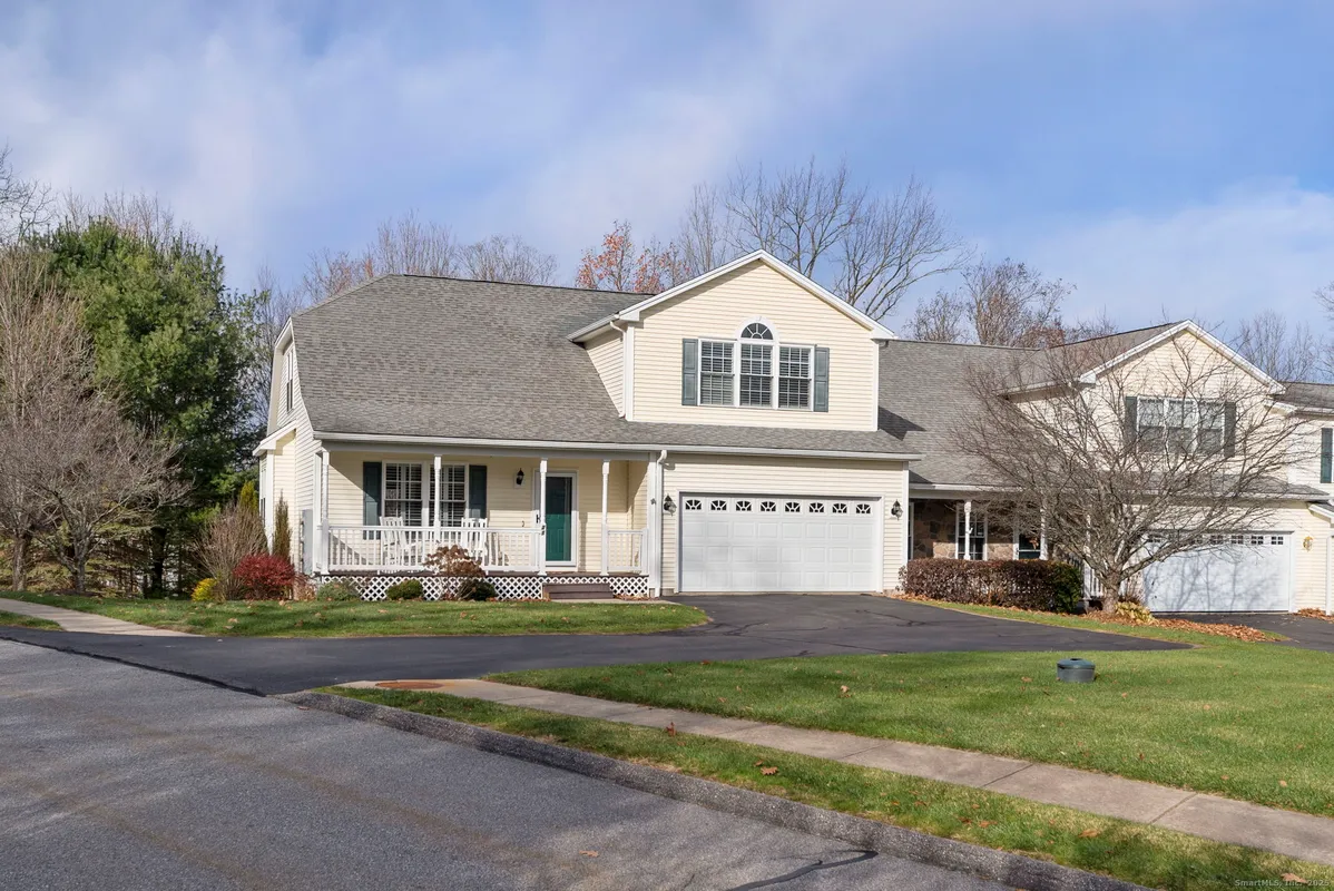 Property Slideshow image 1 of 35 | 21 oak meadow ln # 21, Harwinton, CT, 06791